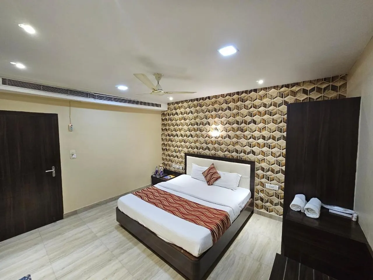 Hotel Royal Guest House Varanasi