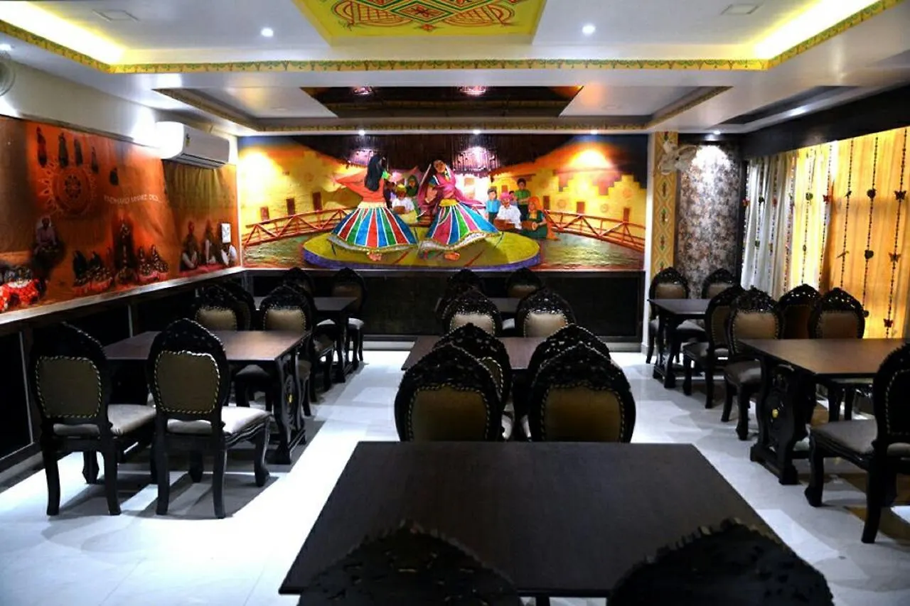 Hotel Royal Guest House Varanasi