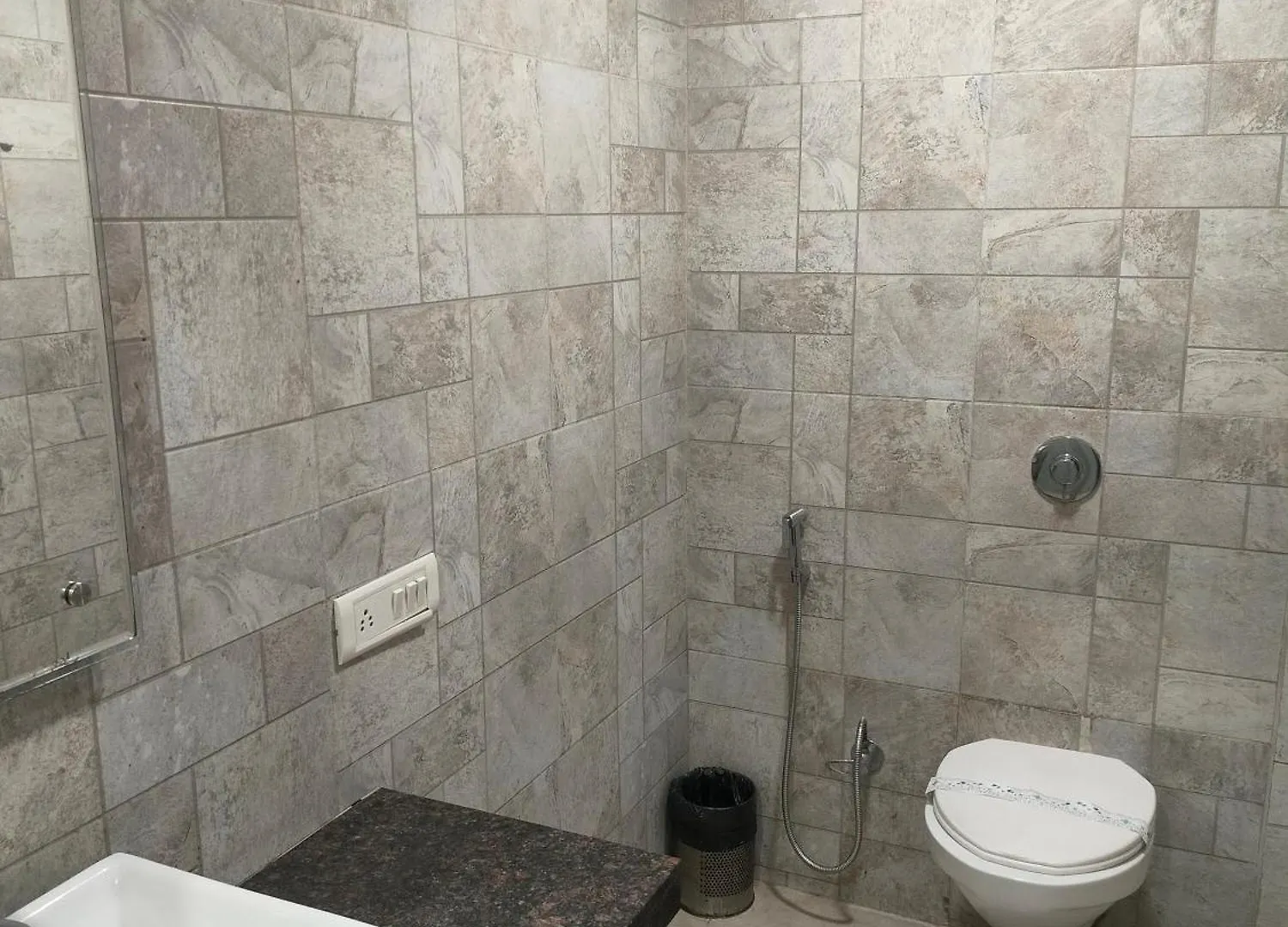 *** Hotel Royal Guest House Varanasi India