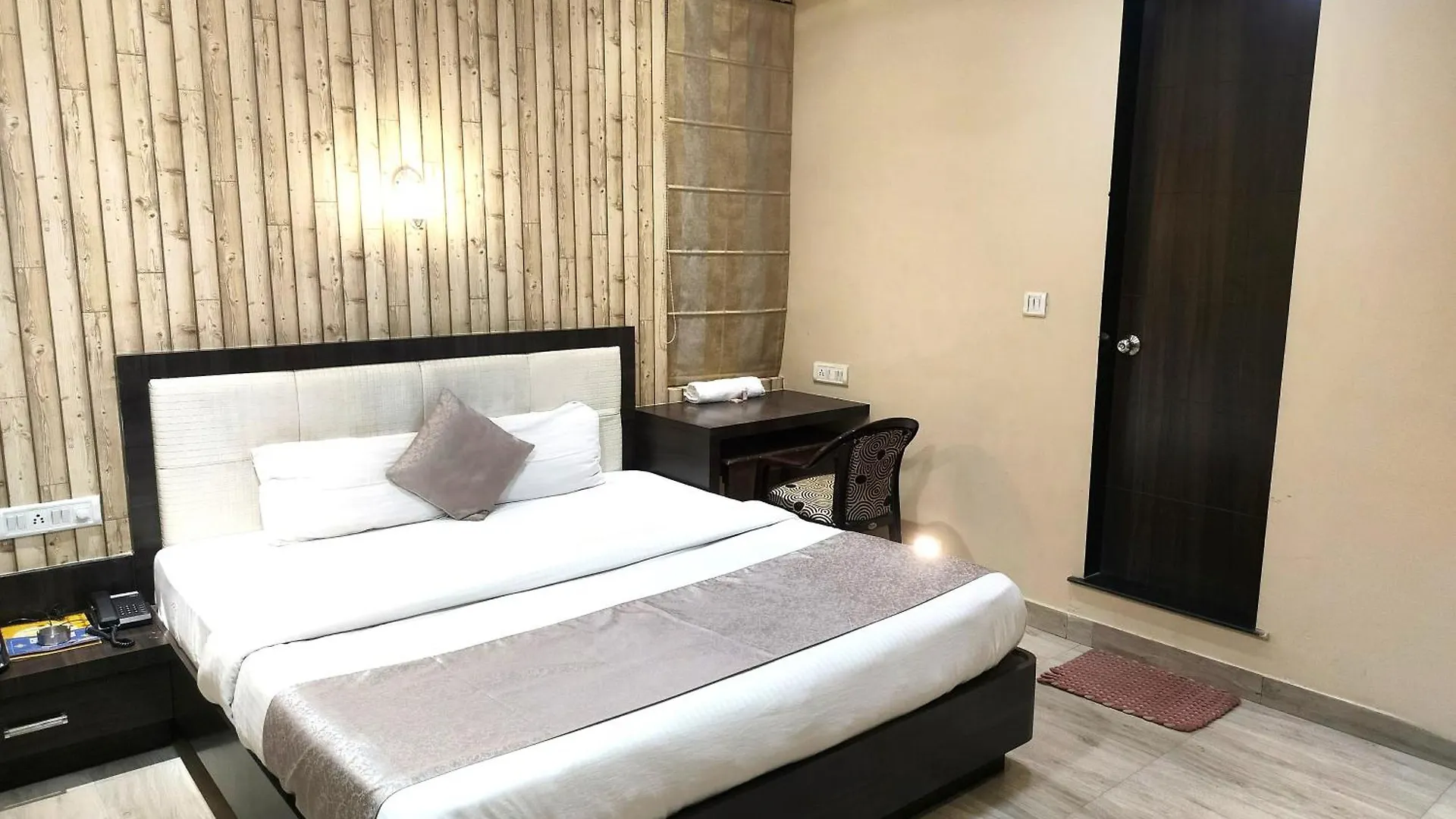 Royal Guest House Varanasi 3*,