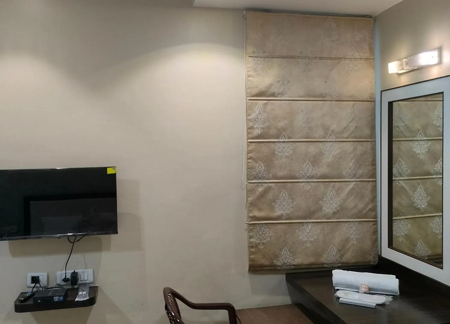 *** Hotel Royal Guest House Varanasi India